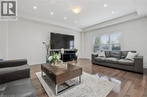 77 Eaglecrest Street Kitchener ON N2K 4K1