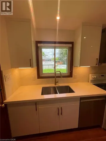6 Kara Lee Court Guelph ON N1E 4P2