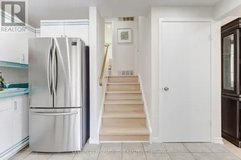 102 Hickory Heights Crescent Kitchener ON N2N 1H4