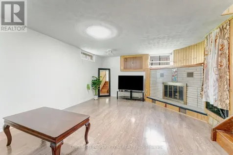 102 Hickory Heights Crescent Kitchener ON N2N 1H4