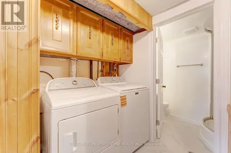 102 Hickory Heights Crescent Kitchener ON N2N 1H4