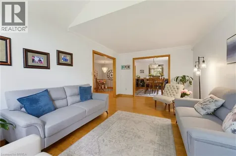 12 Macbride Court Brantford ON N3T 6J1