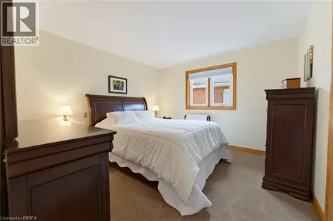 12 Macbride Court Brantford ON N3T 6J1
