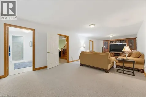 12 Macbride Court Brantford ON N3T 6J1