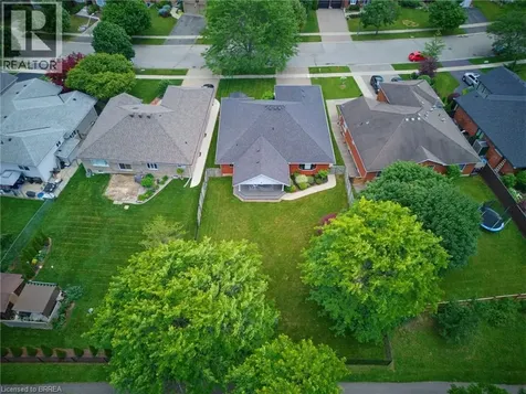 12 Macbride Court Brantford ON N3T 6J1
