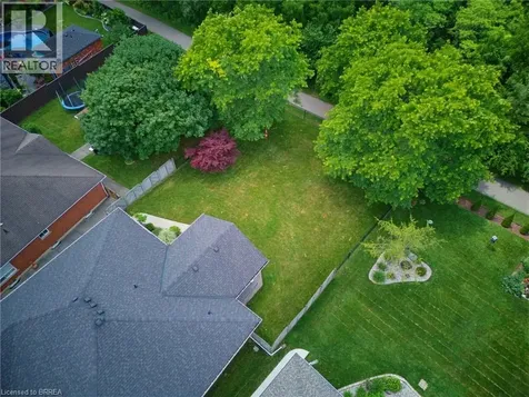12 Macbride Court Brantford ON N3T 6J1