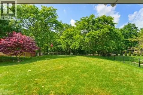 12 Macbride Court Brantford ON N3T 6J1
