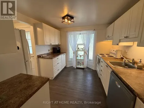 1171 Priory Lane Ottawa ON K1C 1Z8