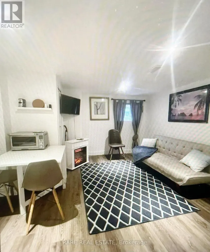 17 Leslie Anne Drive Wasaga Beach ON L9Z 2N6