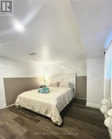 17 Leslie Anne Drive Wasaga Beach ON L9Z 2N6