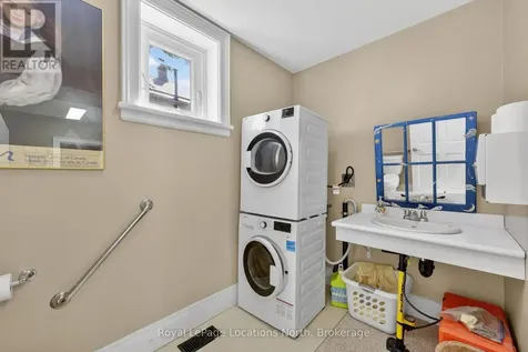 21 Bruce Street North Blue Mountains ON N0H 2P0