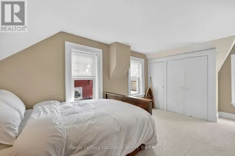 21 Bruce Street North Blue Mountains ON N0H 2P0