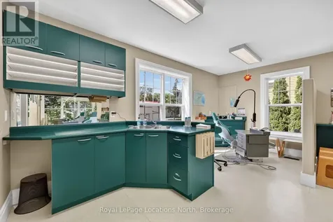 21 Bruce Street North Blue Mountains ON N0H 2P0