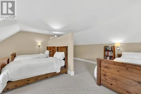 21 Bruce Street North Blue Mountains ON N0H 2P0