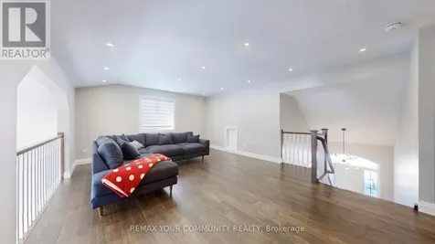 10 Reddington Drive Caledon ON L7E 4C3