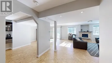 10 Reddington Drive Caledon ON L7E 4C3