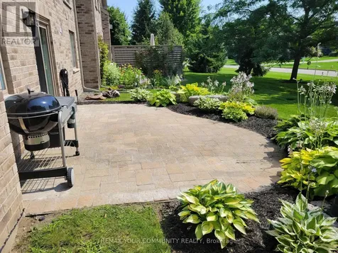 10 Reddington Drive Caledon ON L7E 4C3