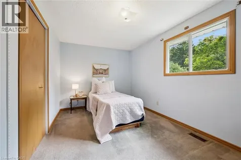 27 Atchison Lane Fergus ON N1M 3L1