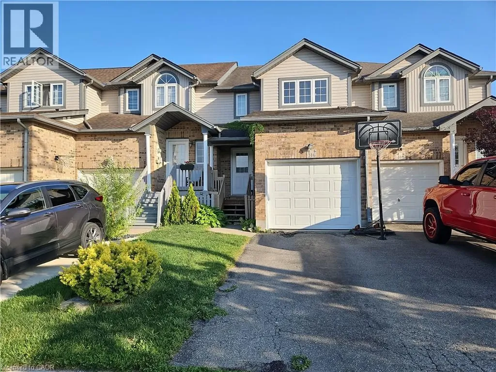 316 Activa Avenue Kitchener ON N2E 3V1