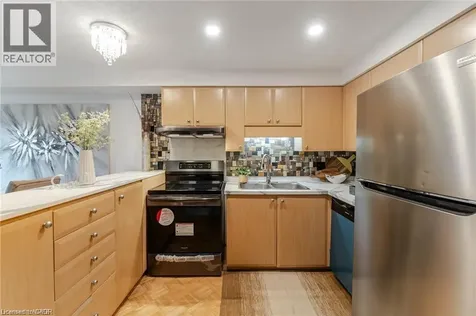 316 Activa Avenue Kitchener ON N2E 3V1