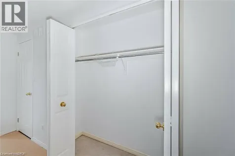 316 Activa Avenue Kitchener ON N2E 3V1