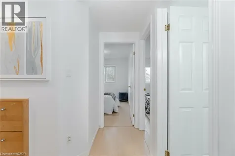 316 Activa Avenue Kitchener ON N2E 3V1