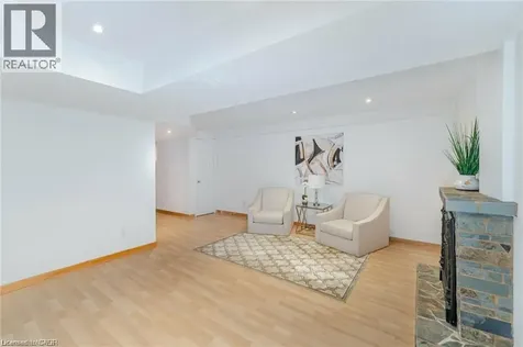 316 Activa Avenue Kitchener ON N2E 3V1