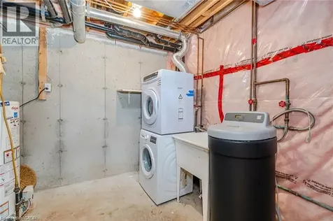 316 Activa Avenue Kitchener ON N2E 3V1