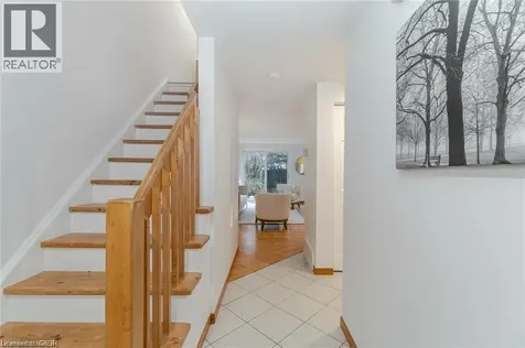 316 Activa Avenue Kitchener ON N2E 3V1