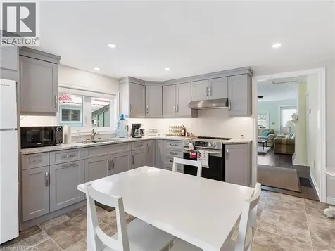 7 Park Street Nanticoke ON N0A 1L0
