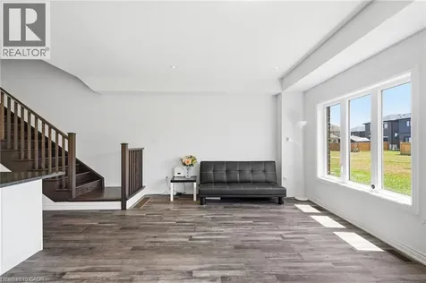 33 Admiral Road Welland ON L3B 0H4