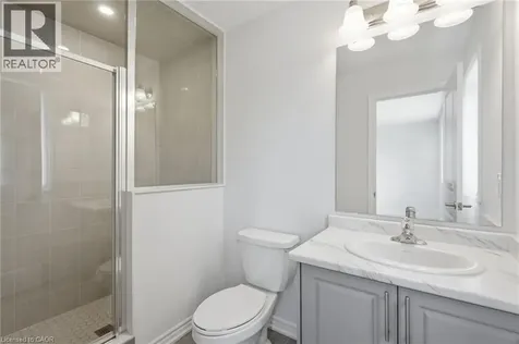 33 Admiral Road Welland ON L3B 0H4