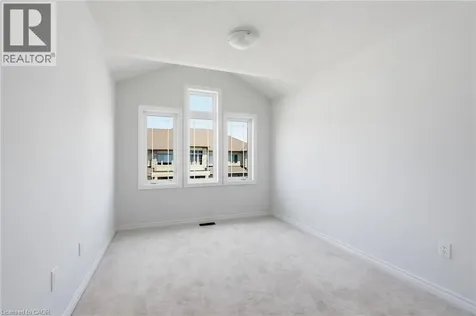 33 Admiral Road Welland ON L3B 0H4