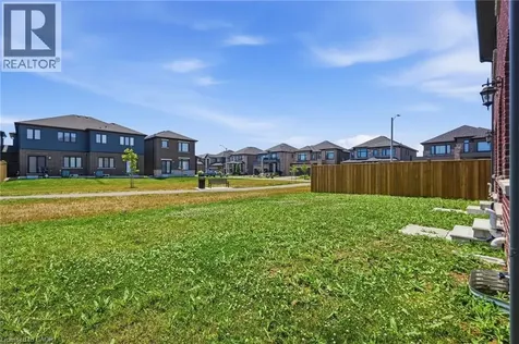 33 Admiral Road Welland ON L3B 0H4