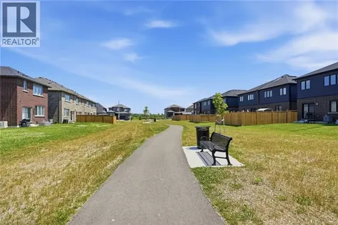 33 Admiral Road Welland ON L3B 0H4