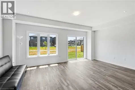 33 Admiral Road Welland ON L3B 0H4