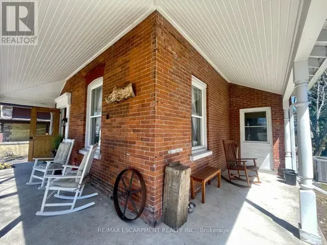 79 Mcmurray Street Bracebridge ON P1L 2A1