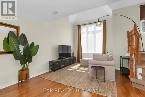 555 Reardon Private Ottawa ON K1V 2L1