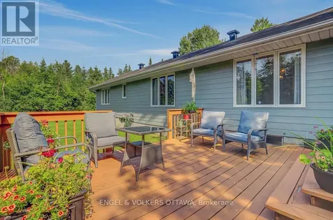 132 Grey Stone Drive Ottawa ON K0A 1L0
