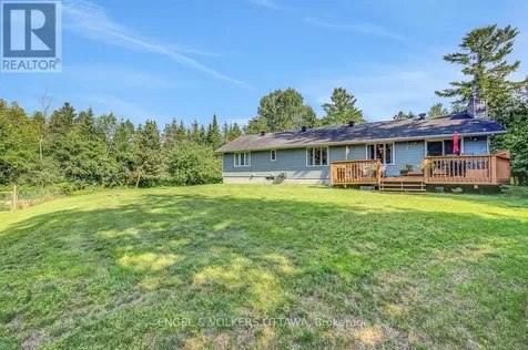 132 Grey Stone Drive Ottawa ON K0A 1L0