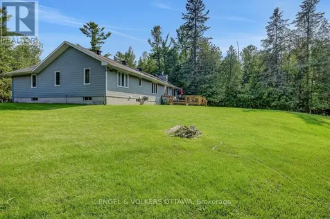 132 Grey Stone Drive Ottawa ON K0A 1L0