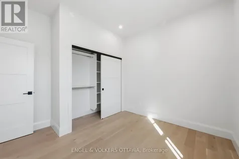 71 Thomas Street Ottawa ON K1M 1M7