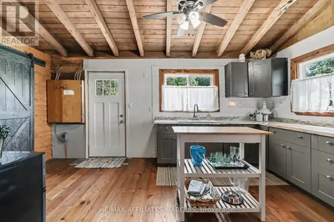 388 Cottage Road Montague ON K7A 5B8