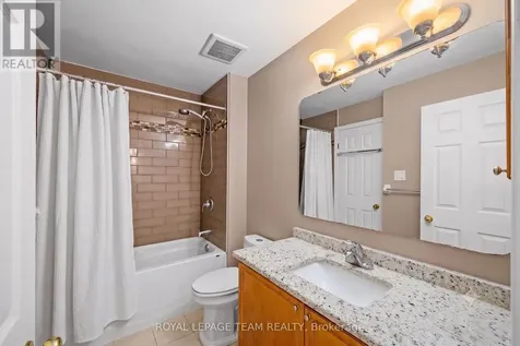 193 Thornbury Crescent Ottawa ON K2G 6C2