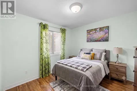 193 Thornbury Crescent Ottawa ON K2G 6C2