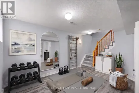 193 Thornbury Crescent Ottawa ON K2G 6C2