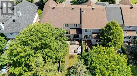 193 Thornbury Crescent Ottawa ON K2G 6C2