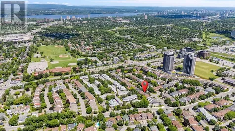 193 Thornbury Crescent Ottawa ON K2G 6C2