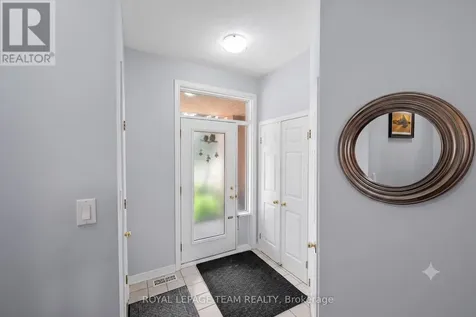 193 Thornbury Crescent Ottawa ON K2G 6C2
