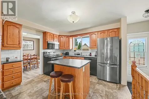 531 Blossom Park Drive Cornwall ON K6H 5N1